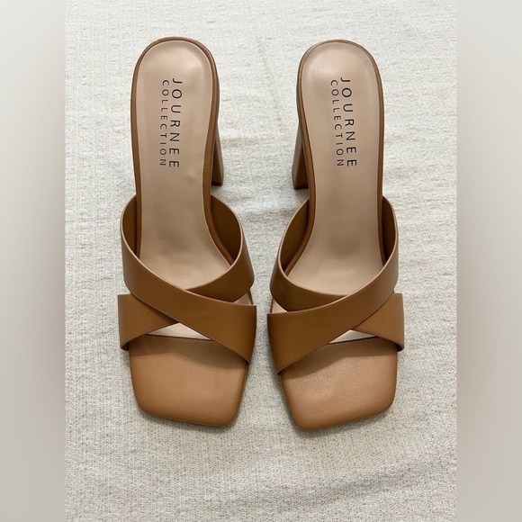 Journee Collection Shoes - NIB Journee Collection Chazz Heeled Sandals -Tan Size 9.5